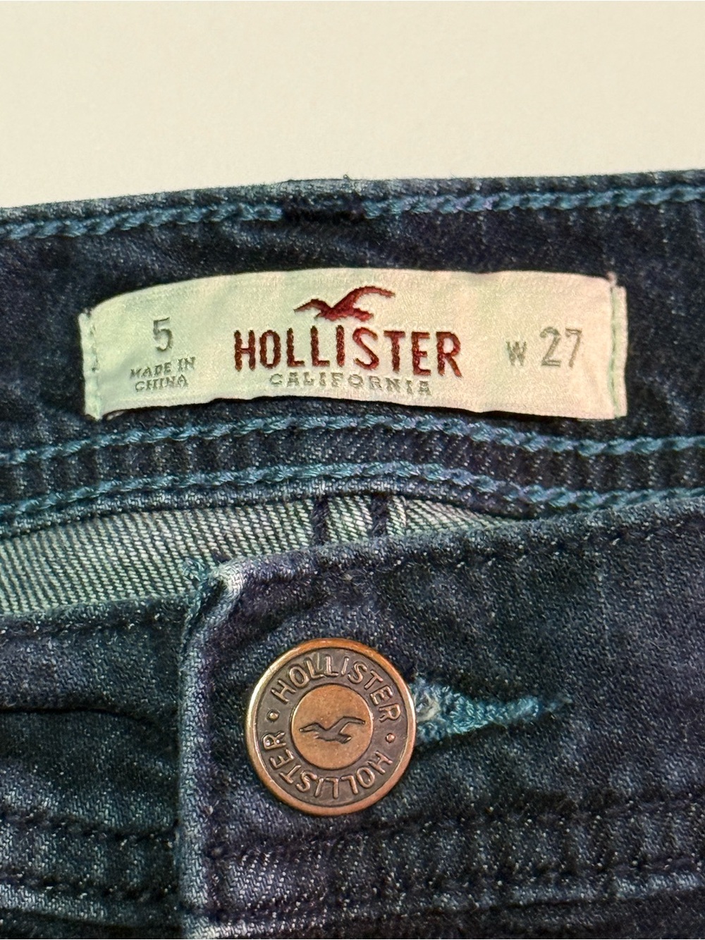 Hollister Women's Dark Indigo Boyfriend Denim Shorts - Picture 2 of 5